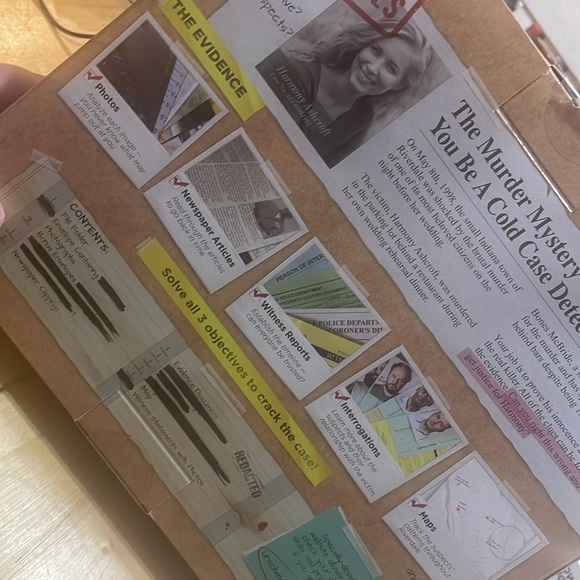 Unsolved Case Files Board Game True Crime - Picture 5 of 5